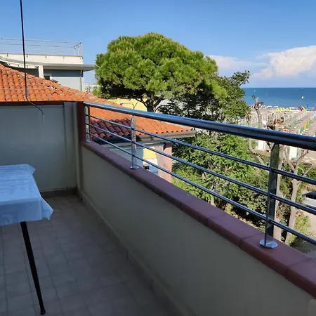 Cozy With Sea View Terrace *