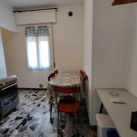 Cozy With Sea View Terrace Apartment Caorle