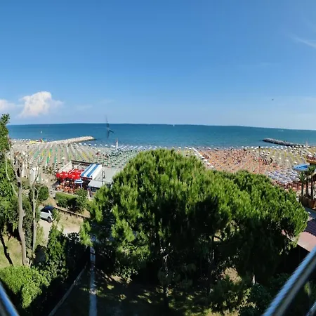 Apartman Cozy With Sea View Terrace Caorle